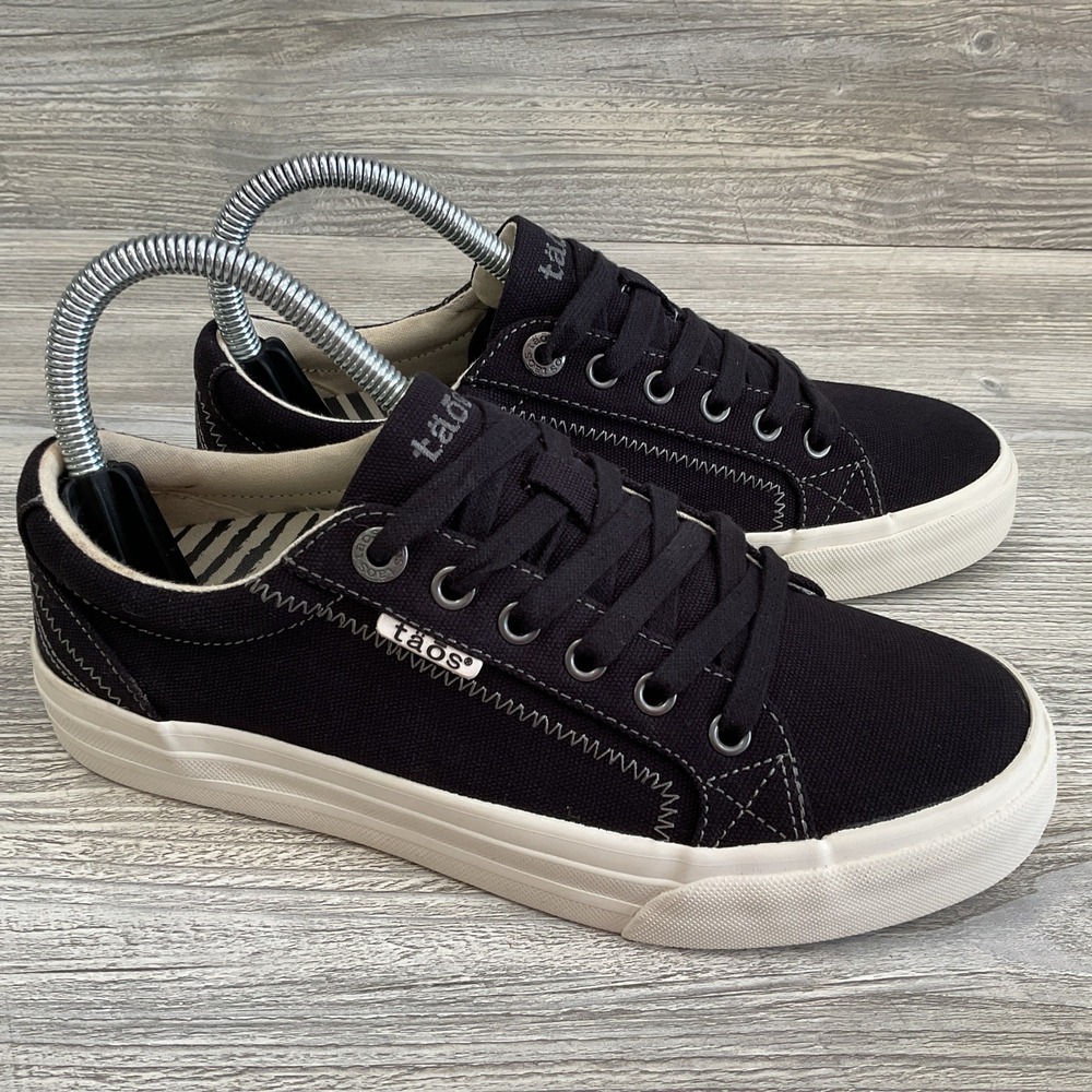 Taos Plim Soul Sneakers Women's Size 7 Black Canvas Arch Support Walking Comfort
